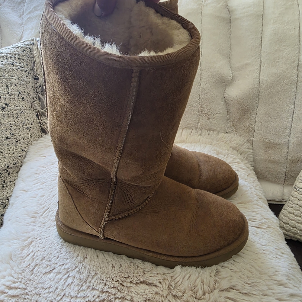UGG Classic Tan Shearling Boots